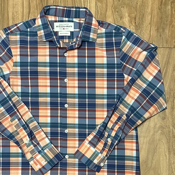 Mizzen+Main Other - **MIZZEN+MAIN** performance button down SIZE MEDIUM